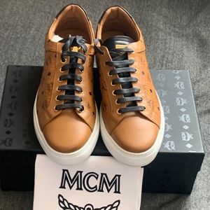 Men's Classic Low Top Sneakers In Visetos